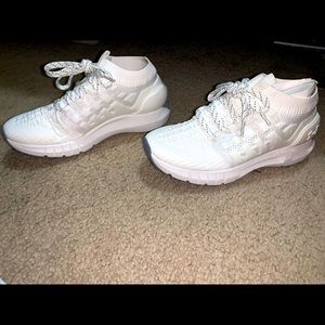 Under Amour hovr phantom nc